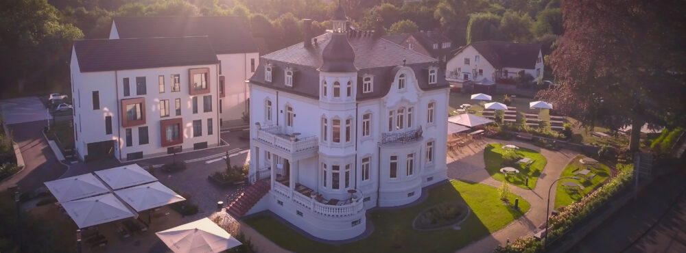 info@villa-raab.de