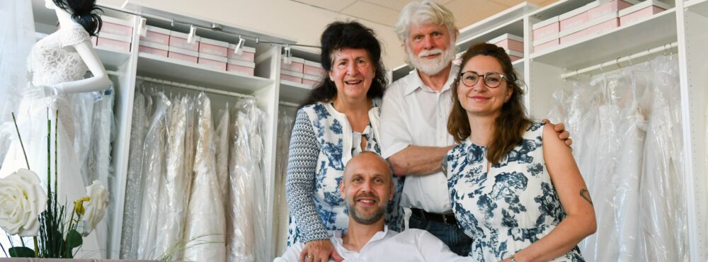 info@brautmode-nauheim.de